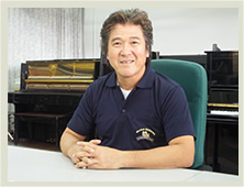 代表 花城清敏